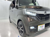 フォグランプ装着車です。暗い夜道の車両前方を明るく照らします