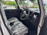 信頼と安心のアップルです。当店で買取をした車を厳選して並べさせて頂いております!下取りのご相談もお気軽に御相談ください!御不明な点・ご質問はお店までご連絡を下さい。無料電話 0078-6003-597420 です。
