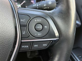 レーダークルーズコントロール(全車速追従機能付)付きです。車速に応じて追従支援してくれるので、ロングドライブも快適です。詳細は販売店スタッフまでおたずねください。