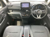 室内は専門の業者によるルームクリーニング済み!納車後も快適な車内でお出かけできますよ!