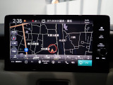 ホンダ純正ナビなのでダッシュボードにスッキリと収まっています。ナビの案内があれば土地勘の無い所でも道に迷わず安心!見知らぬ土地へのドライブも一層楽しくなります!