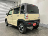後席のシートアレンジが自由自在なのでアウトドアや車中泊にピッタリ♪