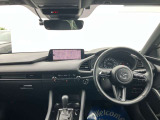 見晴らしが良く開放的な車内。視界も良好でストレス無く快適なドライブをご提供できます♪