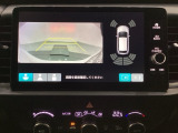 バックでの車庫入れも安心です! リアカメラが付いているバックモニター付のナビディスプレイを装備しております。バンパーについているソナーや、操作線もついており距離感も画面から確認できます。