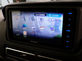 CD、DVD、Bluetooth、AM、FM、AUX、スマートフォン接続ができます。