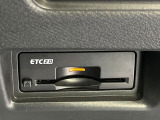 【ETC】高速道路の料金所をストレスなく通過!話題のスポットやサービスエリアに多い「スマートIC」利用時は必須のアイテムです。当店でセットアップを実施、ご納車当日からすぐにご利用いただけます!