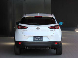 スタイリッシュなリヤビューもCX-3の人気の理由です。後方から見ても安定感の有る美しいフォルムが特徴です。内装の上質感も相まって、良い意味でコンパクトカーらしくないCX-3です★☆★☆
