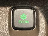 ★ECONスイッチ★ エコドライブを加速しよう!スイッチをONにすると、運転の仕方によるロスを抑え込み燃費をよくするようクルマが頑張ります(*^ー^*)燃費向上にチャレンジ♪