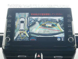 バックモニター(黄色いガイドラインのお陰で、駐車がしやすいです。真上から見下ろしたアングル付きです)