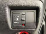 【パワースライドドア】スマートキーや運転席のスイッチでスライドドアの開閉が可能♪電動だから力を入れてドアを開ける必要が無く、小さいお子様でも、重い荷物を持っている時もラクに開け閉めできます♪