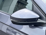 他車にウインカー点灯が見やすくなっており、事故の回避に繋がります。