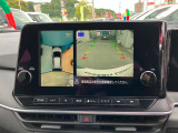 【アラウンドビューモニター】ー空から見下ろしているかのような映像で駐車をアシスト!これでバック駐車も安心ですね♪♪
