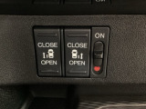両側電動スライドドア☆電動スライドドアには挟み込み防止機能が付いています。腕や足・異物を感知すると、動作が停止します。