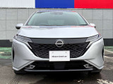 エンジンで充電してバッテリーに蓄電しモーターで走る。日産独自のパワートレーンe-POWER。滑らかな加速と優れた燃費性能が特徴です。