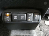 運転席/助手席シートヒーター・ハンドルヒーター付きです。寒い日も快適なドライブが楽しめます♪