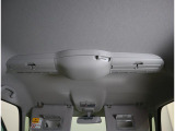 天井にはスリムサーキュレーター装備☆空気を循環してくれるので後席も快適に過ごして頂けます。