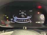 一目で今出ている速度が分かるデジタルメーターを採用しており、うっかりのスピード超過も減りますよ