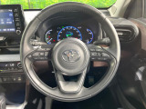 インテリアに合わせたデザインのステアリングは、運転される方のことも考え、運転しやすい形状、大きさです。是非一度、実際に触ってお確かめください。