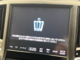 【メーカー純正ナビ】インテリアに溶け込むスタイリッシュな「専用設計」メーカーナビを装備♪視認性や操作性など基本性能にも優れ、より上質なカーライフをお楽しみいただけます。