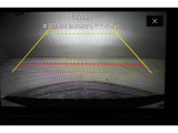 バックカメラの映像です。シフトレバーを「R」に入れると自動的にナビの画面が切り替わります。
