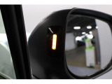 スバルリヤヴィークルデティクション装備!斜め後方から接近する車を光りと音で警告してくれます!!