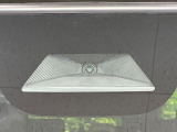 【ホンダセンシング】走行中に前方の車両等を認識し、衝突しそうな時は警報とブレーキで衝突回避と被害軽減をアシスト。より安全にドライブをお楽しみいただけます。