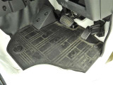 高品質カークリーニング 外装・内装、岐阜トヨペットの専門スタッフがシートもカーペットも綺麗に洗浄済み!プロの仕上げを是非ご確認ください。