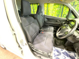 運転席シート廻りは使用感も少なく、良好な状態となっています。丁寧に使われていたことがよくわかりますね。