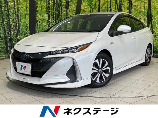 トヨタ プリウスPHV 
