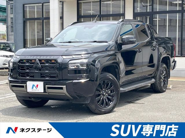 トライトン 2.4 GSR ディーゼル 4WD 