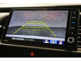 バックカメラが装備されており、後方の安全確認はもちろんのこと狭い場所での駐車や雨の日・夜間など視界の悪いコンディションでのストレスの軽減にもなります!