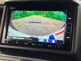【バックカメラ】駐車時に後方がリアルタイム映像で確認できます。大型商業施設や立体駐車場での駐車時や、夜間のバック時に大活躍!運転スキルに関わらず、今や必須となった装備のひとつです!