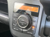 【オートエアコン】一度お好みの温度に設定すれば、車内の温度を検知し風量や温度を自動で調整。暑い&hellip;寒い&hellip;と何度もスイッチ操作をする必要はありません。快適な車内空間には必須の機能ですね♪