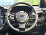 インテリアに合わせたデザインのステアリングは、運転される方のことも考え、運転しやすい形状、大きさです。是非一度、実際に触ってお確かめください。