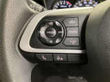 ナビゲーションに視線を移さず、ハンドルから手を離さず、運転に集中したまま手元でオーディオ操作できます♪