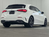 人間工学に基づき機能面を最優先して作られているデザインですので流行り廃りがなく飽きが来ないデザインがメルセデス・ベンツの真骨頂となっております。末長くご愛用頂けます。