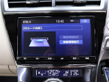 ETC2.0とは、道路沿いに設置されたITSスポットとETC2.0通信対応車載機との間の高速・大容量通信により、広範囲の渋滞・規制情報提供や安全運転支援など受けられる運転支援サービス