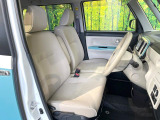 運転席シート廻りは使用感も少なく、良好な状態となっています。前オーナー様が丁寧に使っていたことがよくわかりますね。