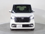 HIDより明るいLEDヘッドライト が装備されています。より明るく!省電力!で、夜間走行時や雨の日に明るく安全に前方を照らすことが出来ます。