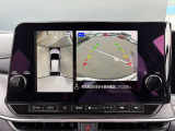 アラウンドビューモニターは4方のカメラで真上から車を見たようにモニターで確認ができる日産の自慢の装備です。是非実際の車で体感してみてください。