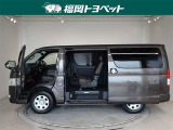 両側パワースライドドア付きだから、狭い駐車スペースなどでの 乗り降りラクラク!小さなお子さまのいるご家庭には嬉しい装備。