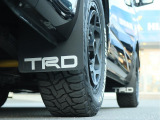 TRD製マッドフラップ付き!