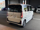 【テールライト】後続車からも視認性の良いテールライト!安全とデザインを両立したリアビューとなってます!