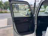 信頼と安心のアップルです。当店で買取をした車を厳選して並べさせて頂いております!下取りのご相談もお気軽に御相談ください!御不明な点・ご質問はお店までご連絡を下さい。無料電話 0078-6003-597420 です。