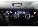 運転席・助手席に寒い日に快適なシートヒーター装備!寒い季節にはありがたいですね!