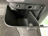 3.「認定中古車カルテ」は、走行距離や修復歴に加えてキズ・凹みの有無・状態や消耗品の交換、過去の整備状況がわかります。