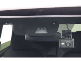 低速走行時に、前方の車両のほぼ真後ろから追突するおそれがあるときに、運転者のブレーキ操作を支援し、衝突回避を支援したり衝突の衝撃を軽減する装置が付いております