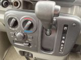 ●【お取寄せ】「気になる車輛が近くの店舗に無い」そんな時もお気軽にお問合せください。トーサイの全車輛を最寄店舗にてご紹介させて頂きます。豊富な在庫数から条件にあったお車をお選び頂けます。