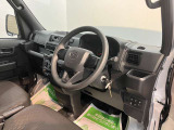 大事な愛車で特別な日をより楽しく、いつもの毎日をさらに快適に過ごせるようスタッフがお手伝いします♪