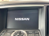【メーカー純正ナビ】インテリアに溶け込むスタイリッシュな「専用設計」メーカーナビを装備♪視認性や操作性など基本性能にも優れ、より上質なカーライフをお楽しみいただけます。